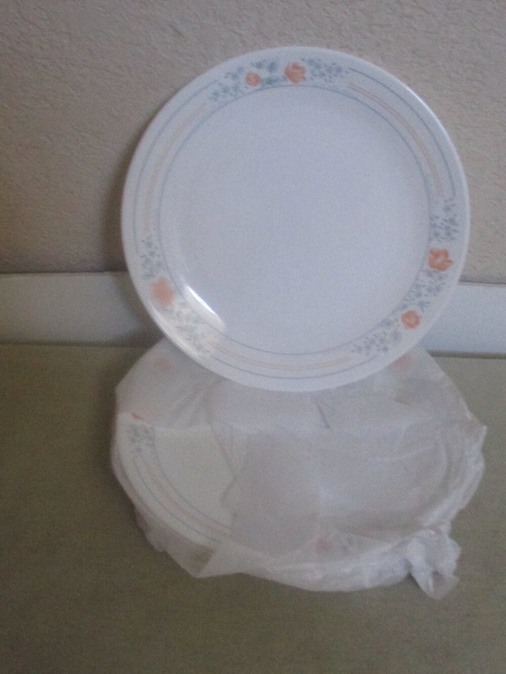 Vintage Set of 6 Corelle Apricot Grove Bread/Appetizer Plates 6.75"